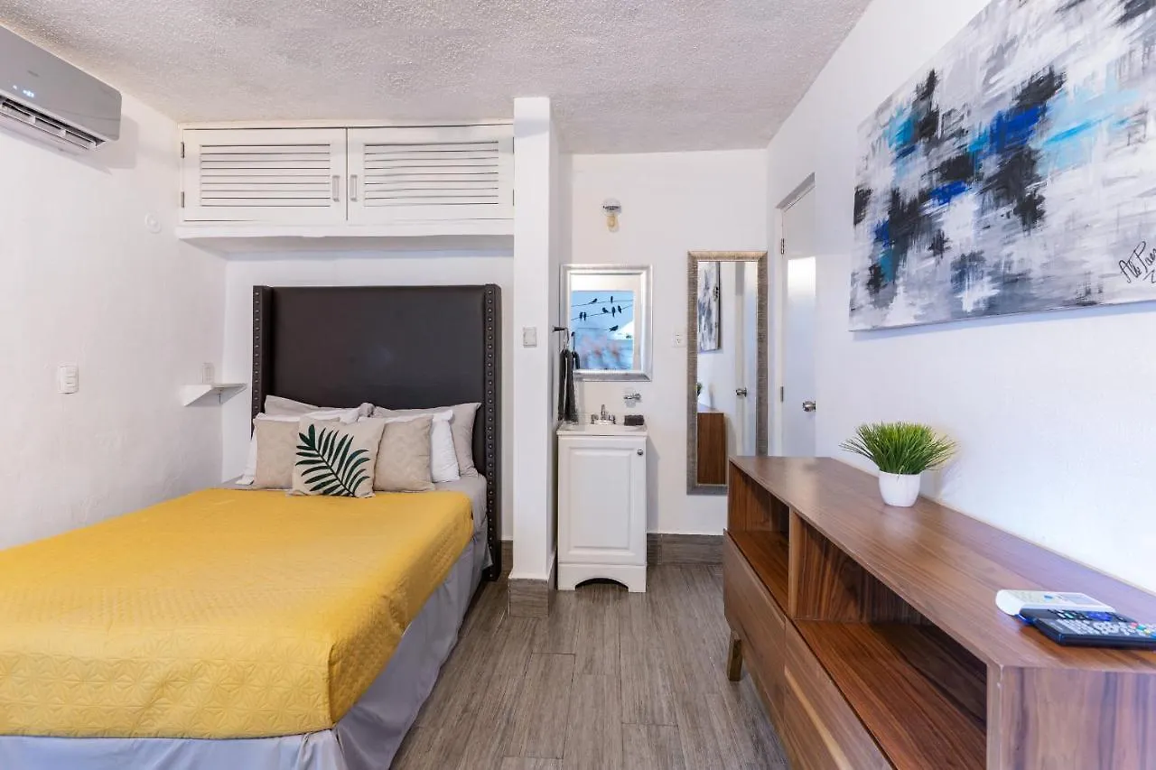Cozy Tohoku Studios By Simply Comfort 10 Min To The Beach Playa del Carmen Apartamento